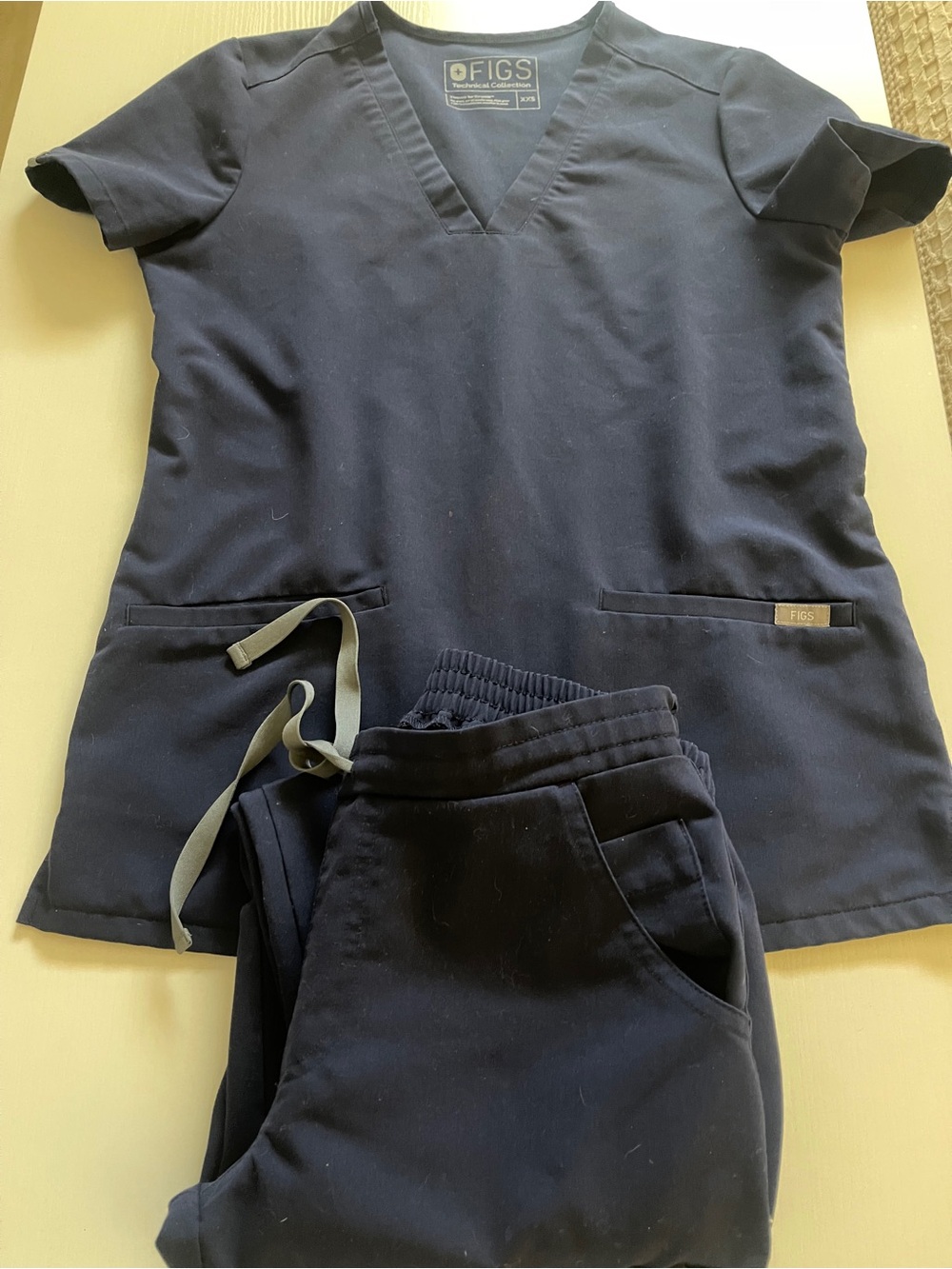 Figs Navy Technical Collection XXS Scrub Top